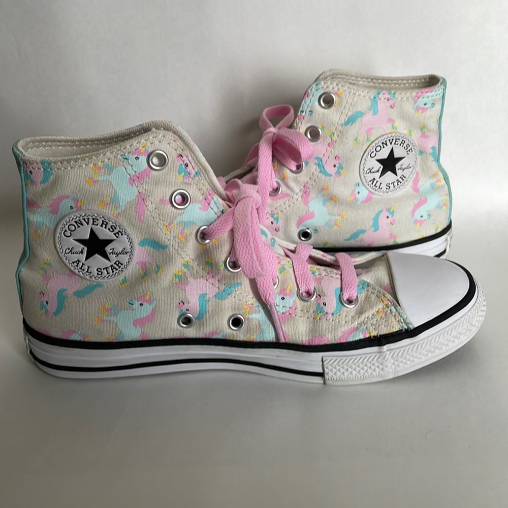 CONVERSE•CHUCK TAYLOR ALL STAR•HI TOPS•UNICORNS•MULTICOLOR•KIDS 3